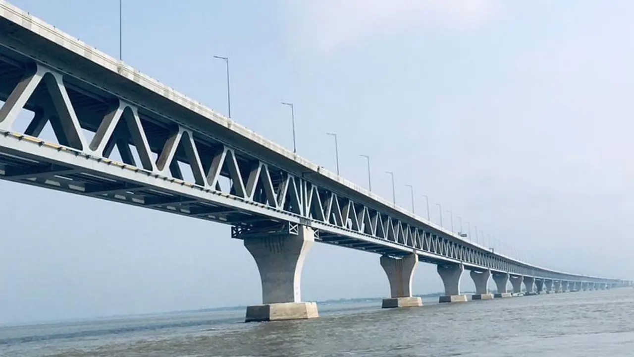 নির্ধারিত সময়ের আগেই শেষ হচ্ছে পদ্মা সেতুতে রেল সংযোগের কাজ