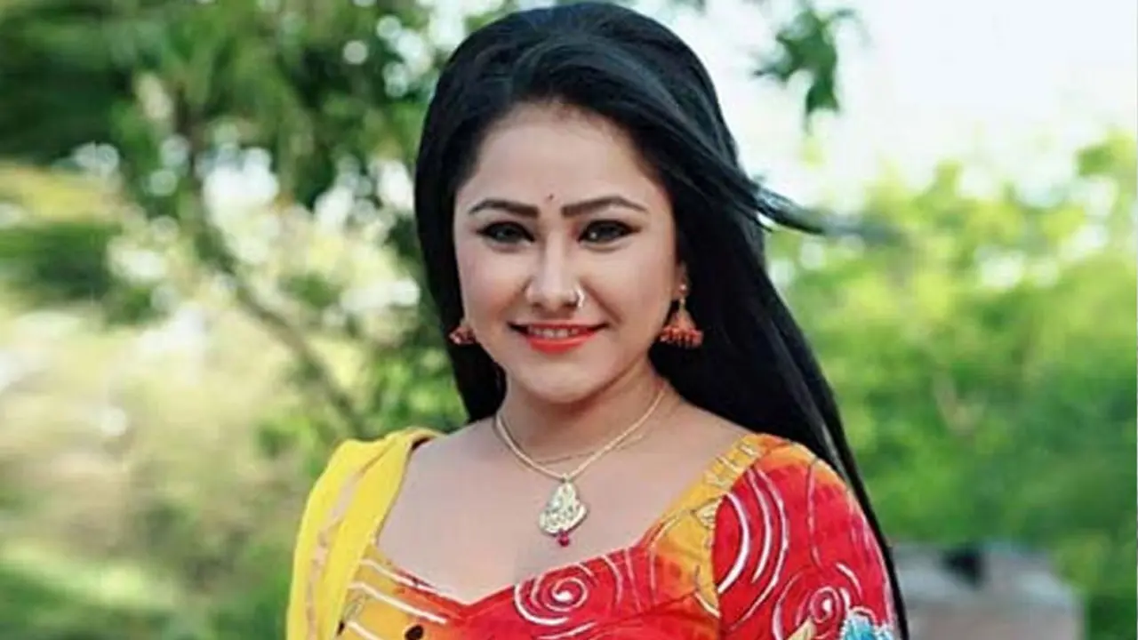 এক ভিডিও ফাঁস হওয়াতেই মুখ থুবড়ে পড়ে তার অভিনয় জীবন