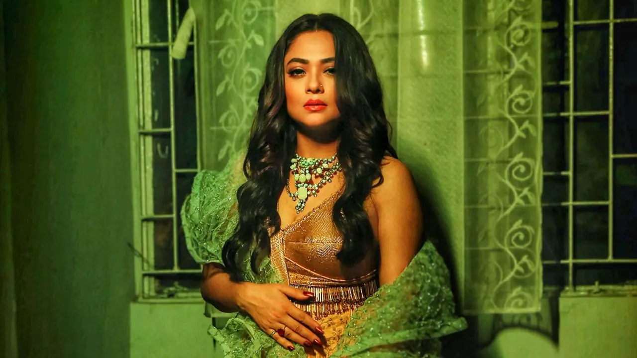 অভিনয় নয়, ‘সময় কাটানো’র প্রস্তাব অভিনেত্রীকে