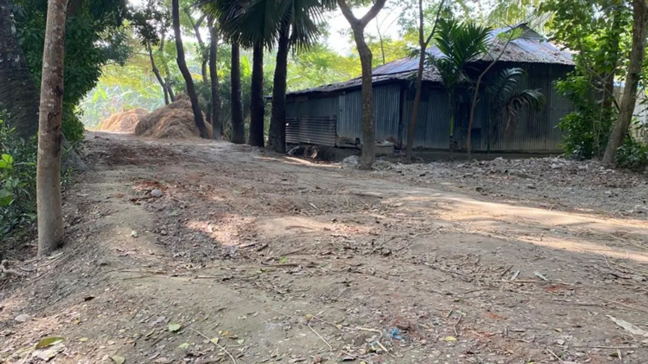 শত বছরেও পাকা হয়নি সড়ক, ৪ গ্রামে লাগেনি উন্নয়নের ছোঁয়া