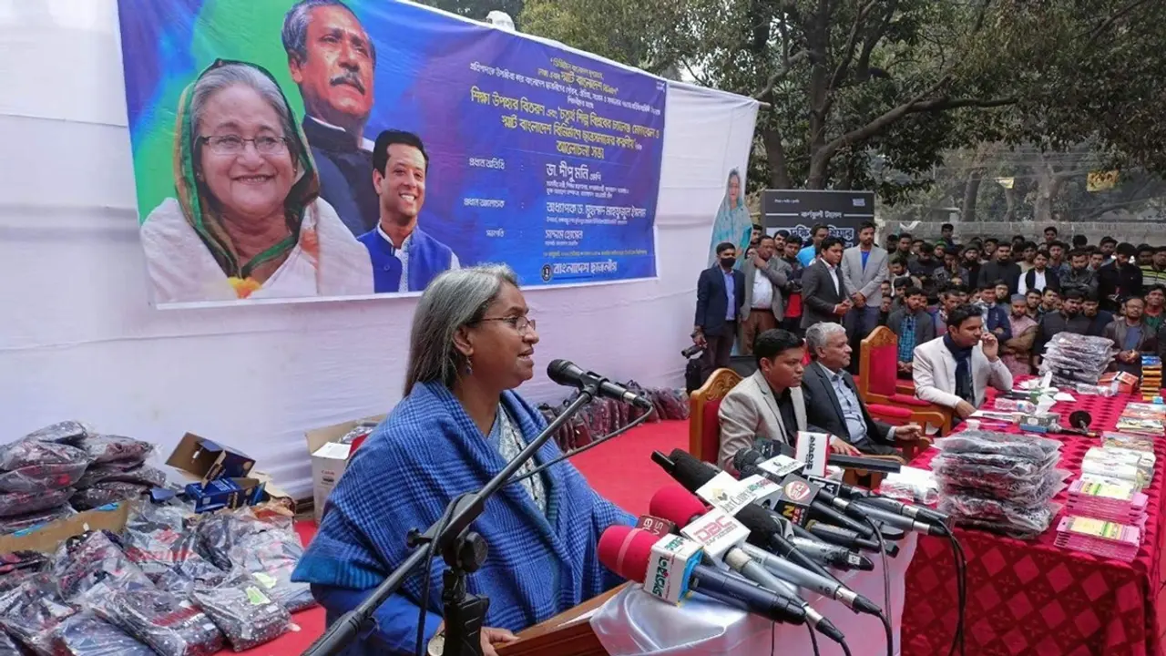 পাঠ্য বইয়ের ভুল নিয়ে যা বললেন শিক্ষামন্ত্রী