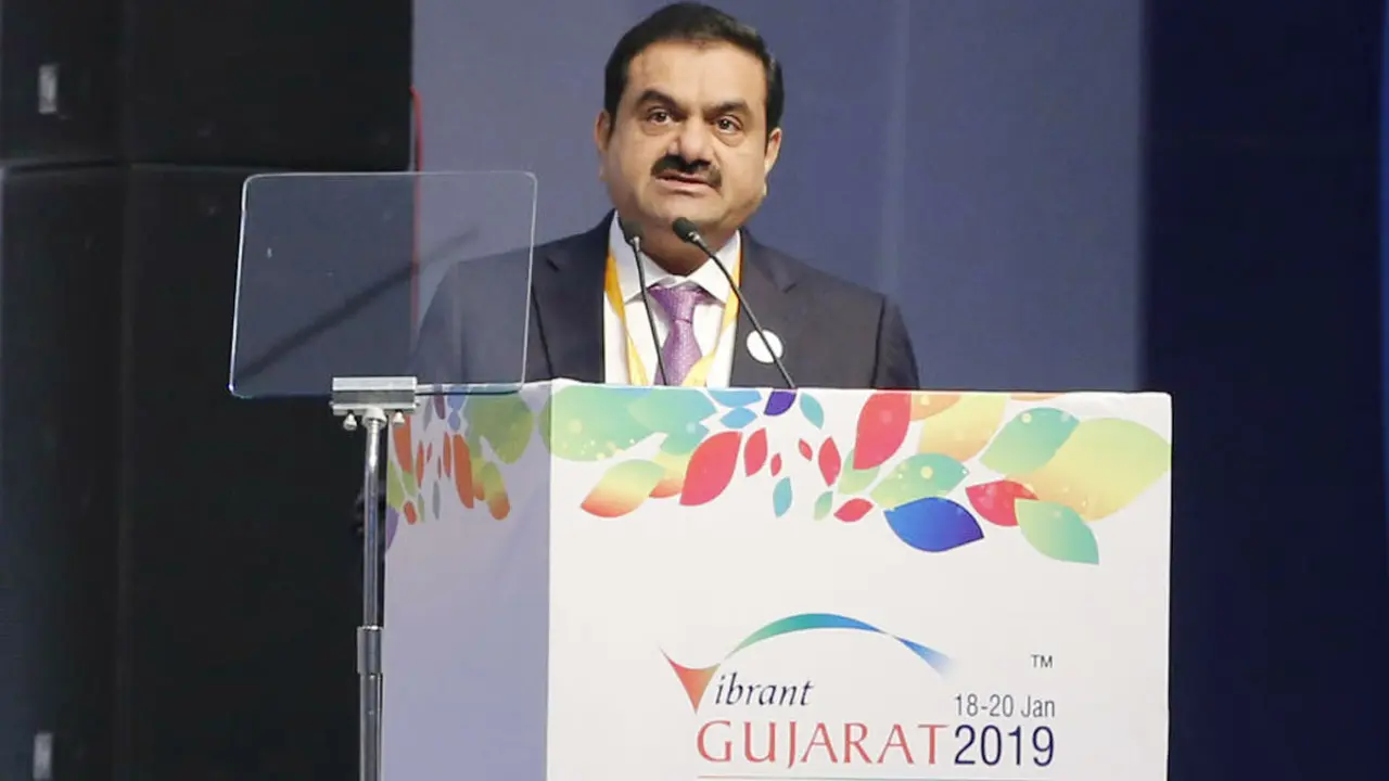 শেয়ার ধসে টালমাটাল আদানি, খোয়ালেন ৫ হাজার ১০০ কোটি ডলার
