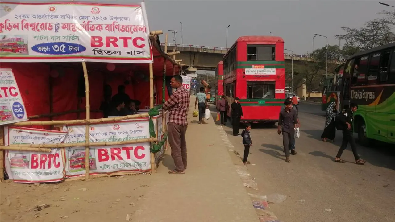 যাত্রী পাচ্ছে না বাণিজ্য মেলার বাস