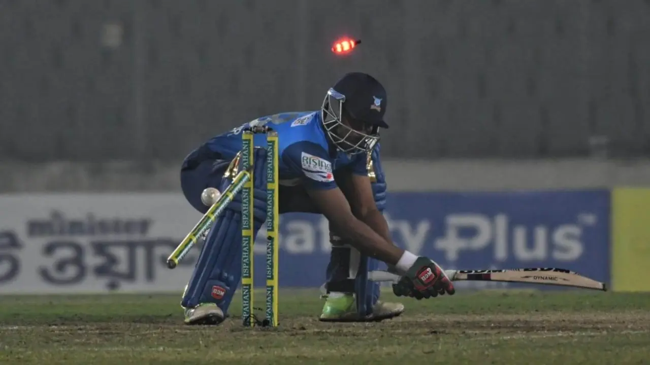 টানা ৬ ম্যাচে হারল ঢাকা