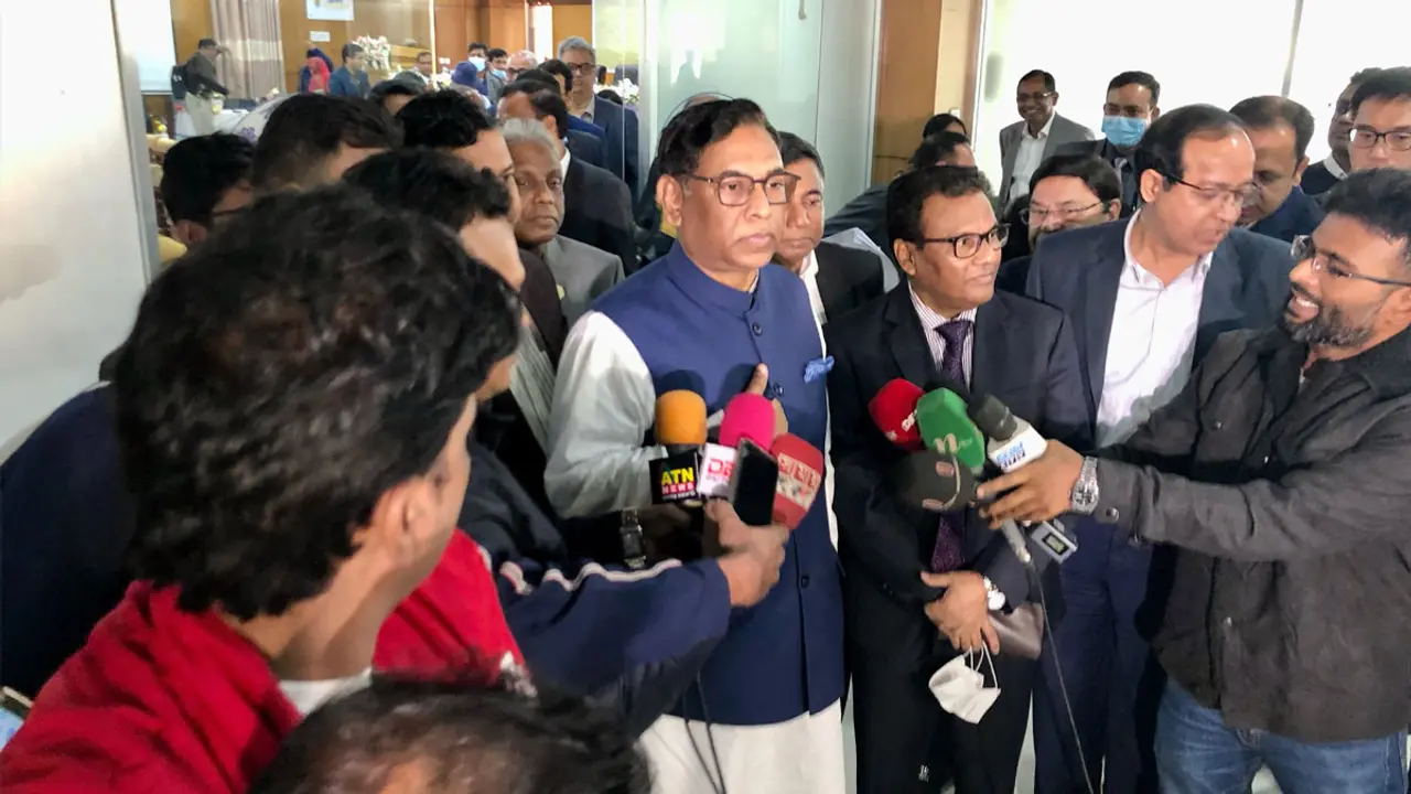 বিশ্ববাজারের সঙ্গে তেল-গ্যাসের দাম সমন্বয় করা হবে