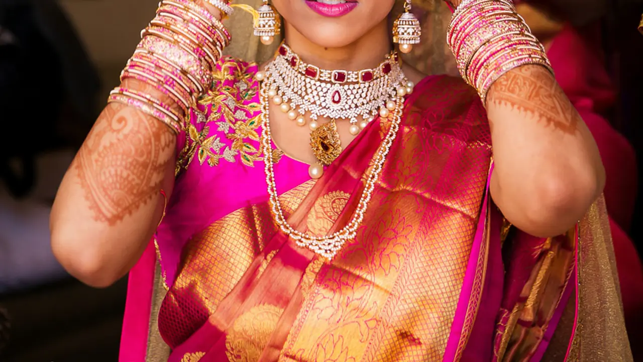 রূপার গয়নার যত্ন নেবেন যেভাবে
