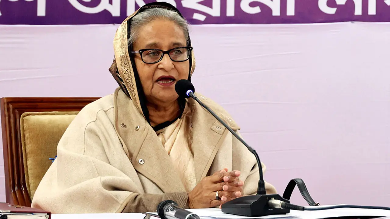 আ.লীগের নেতাকর্মীরা সব সময় মানুষের পাশে আছে : প্রধানমন্ত্রী