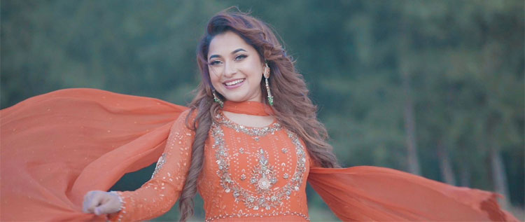 ‘ভালোবাসা নয় সেকি’ গানের ভিডিওতে লিজা