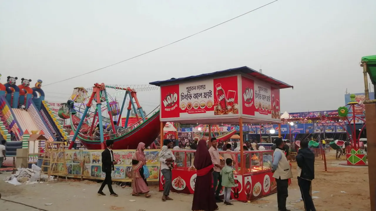 জমেনি বাণিজ্য মেলা, চলছে সাজসজ্জার কাজও