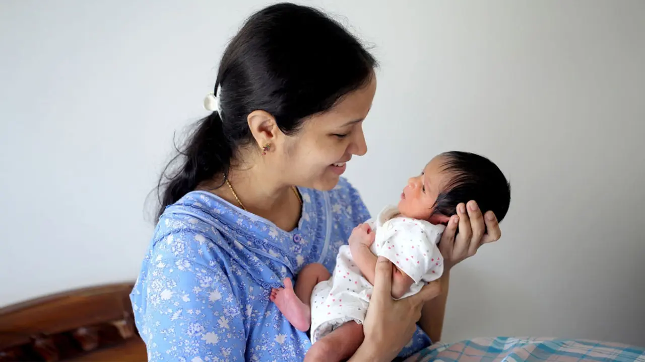 কর্মজীবী নারী নতুন মা হওয়ার পরে করণীয়