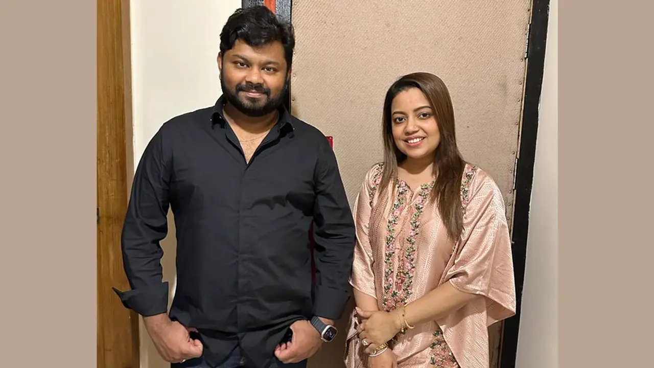 নতুন তিন গান নিয়ে আসছেন তারা