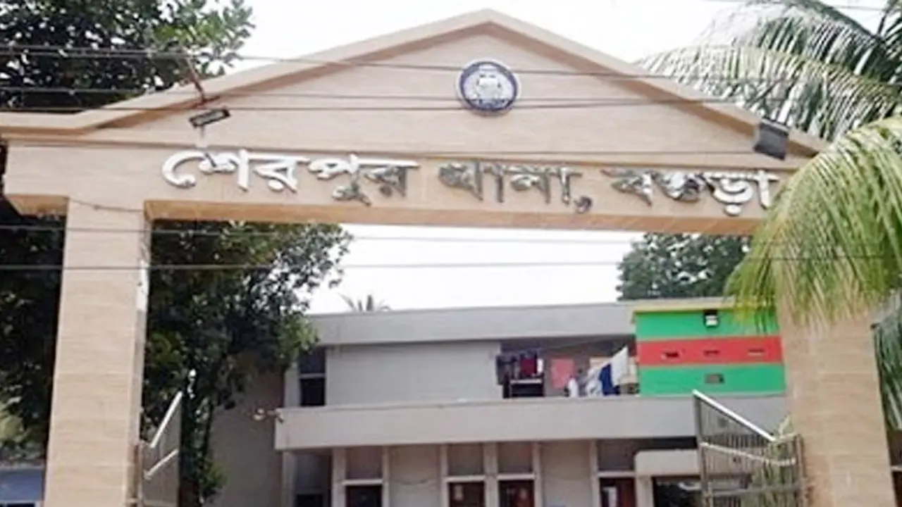 ছাত্রীর সঙ্গে প্রেম, স্কুলের পরিচালককে পিটিয়ে হত্যা