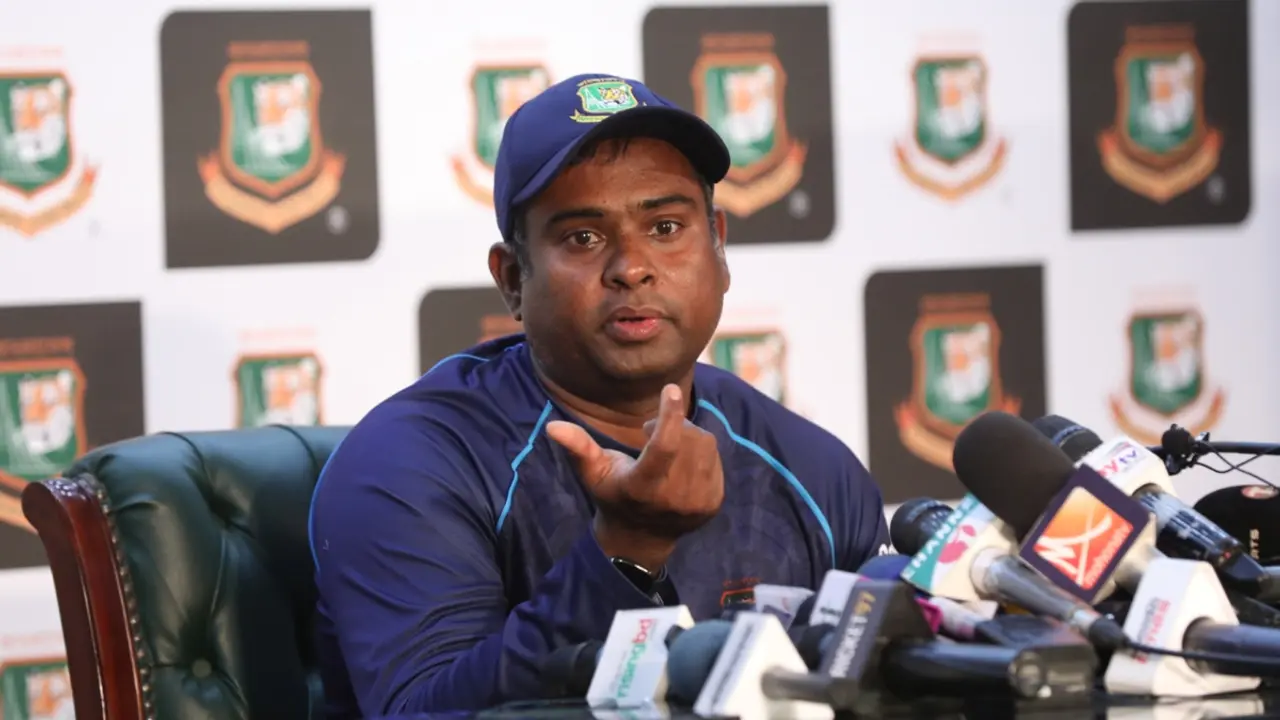 মিরপুরে এসেছেন শ্রীধরন শ্রীরাম