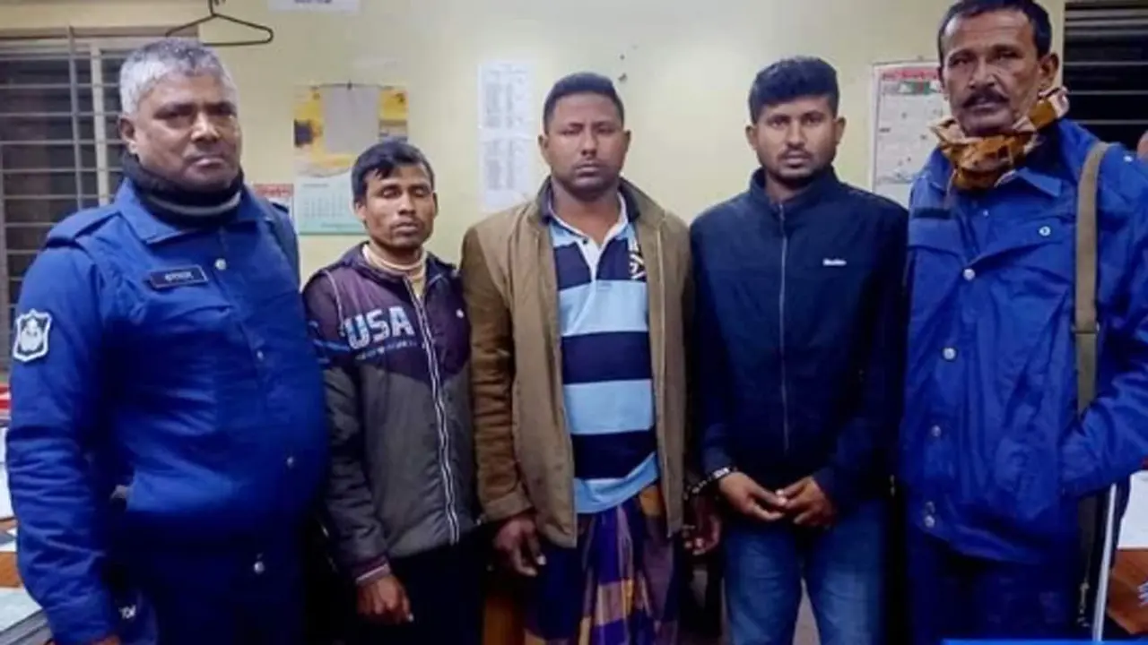 যুবলীগ নেতার গুদাম থেকে ১১২৪ বস্তা চাল উধাওয়ের ঘটনায় গ্রেপ্তার ৩