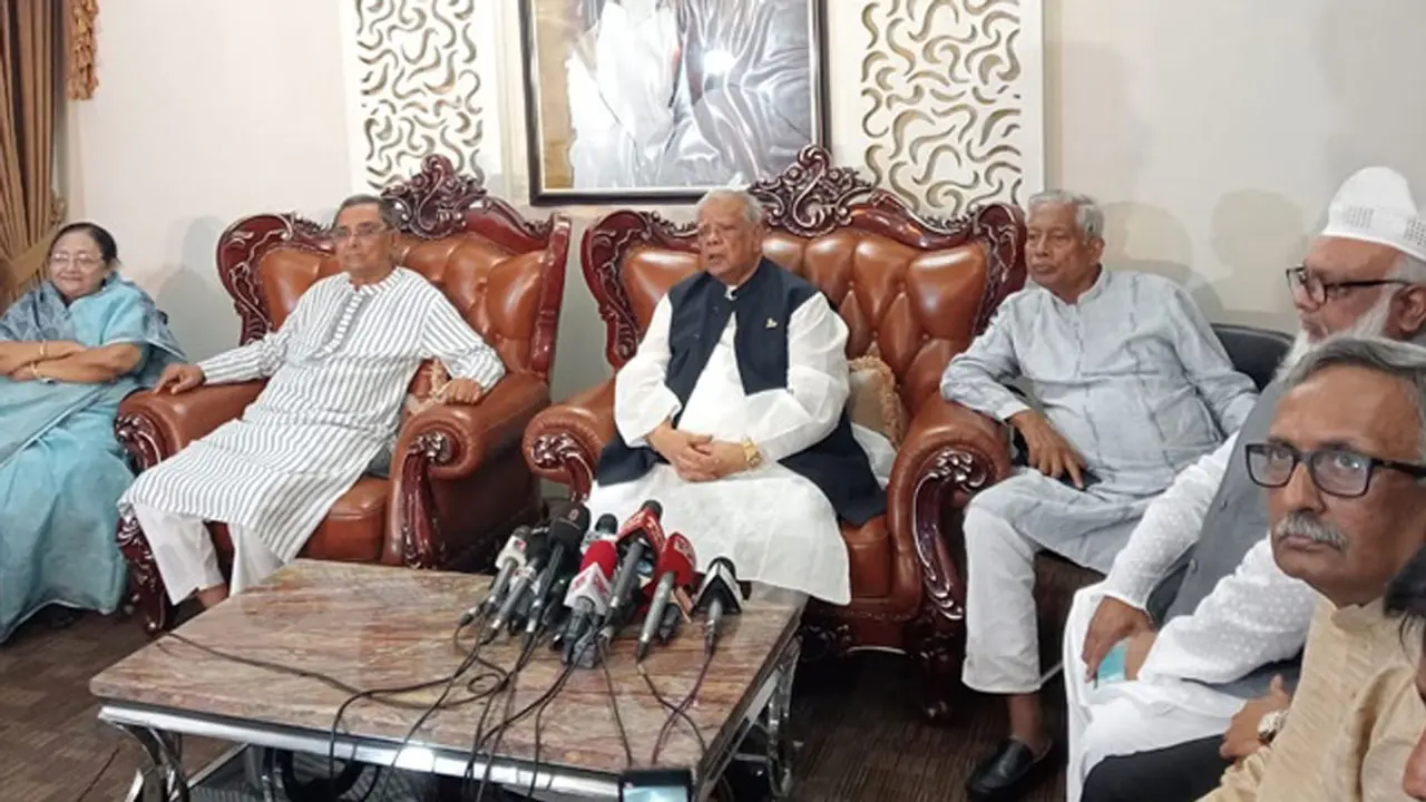 বুধবার থেকে মাঠে নামছে ১৪ দল