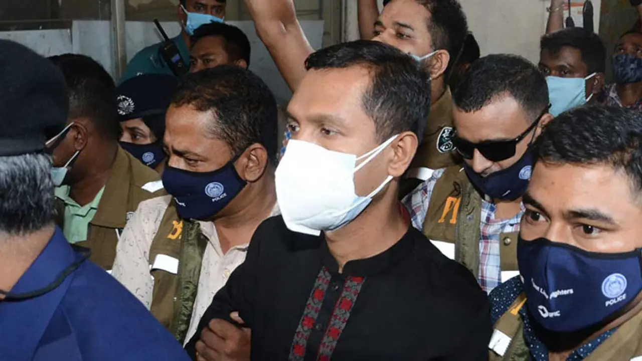 অব্যাহতি পেলেন বাবুল আকতার ও তার বাবা