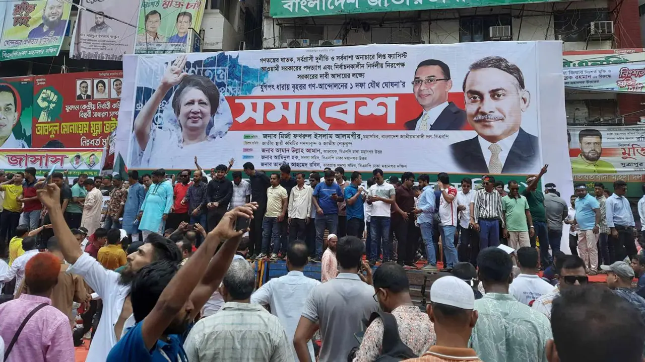 বিএনপির সমাবেশ মঞ্চ প্রস্তুত, আসছেন নেতাকর্মীরা