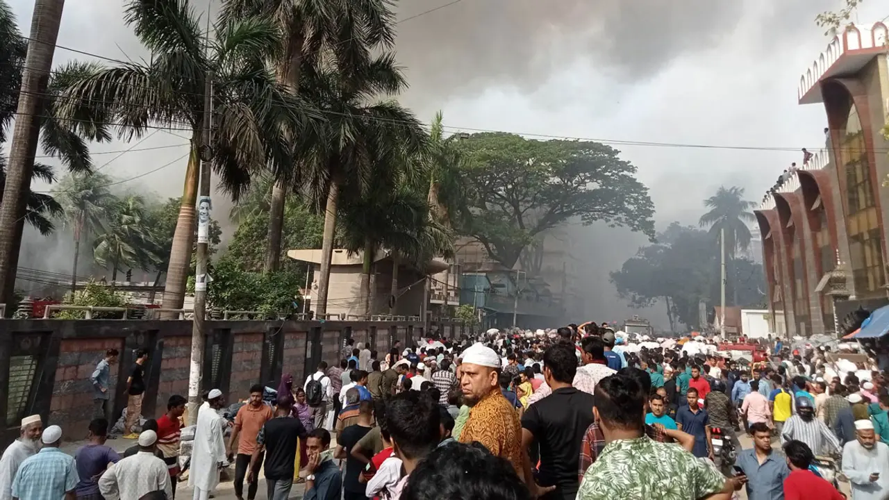 ফায়ার সার্ভিস সদর দপ্তরে হামলা-ভাঙচুর মামলার প্রতিবেদন পেছাল