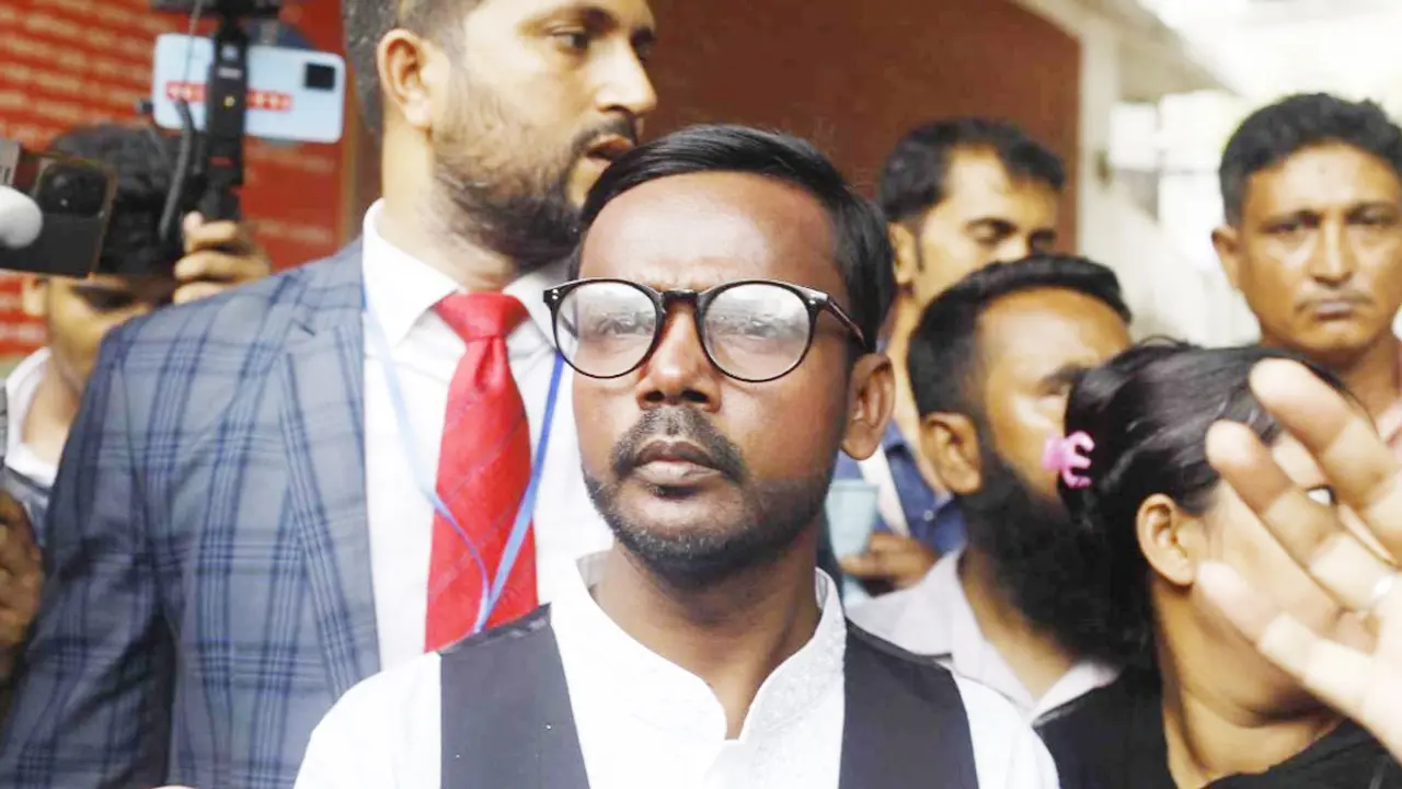 বস্তায় ভরে হিরো আলমকে বুড়িগঙ্গায় ভাসিয়ে দেওয়ার হুমকি