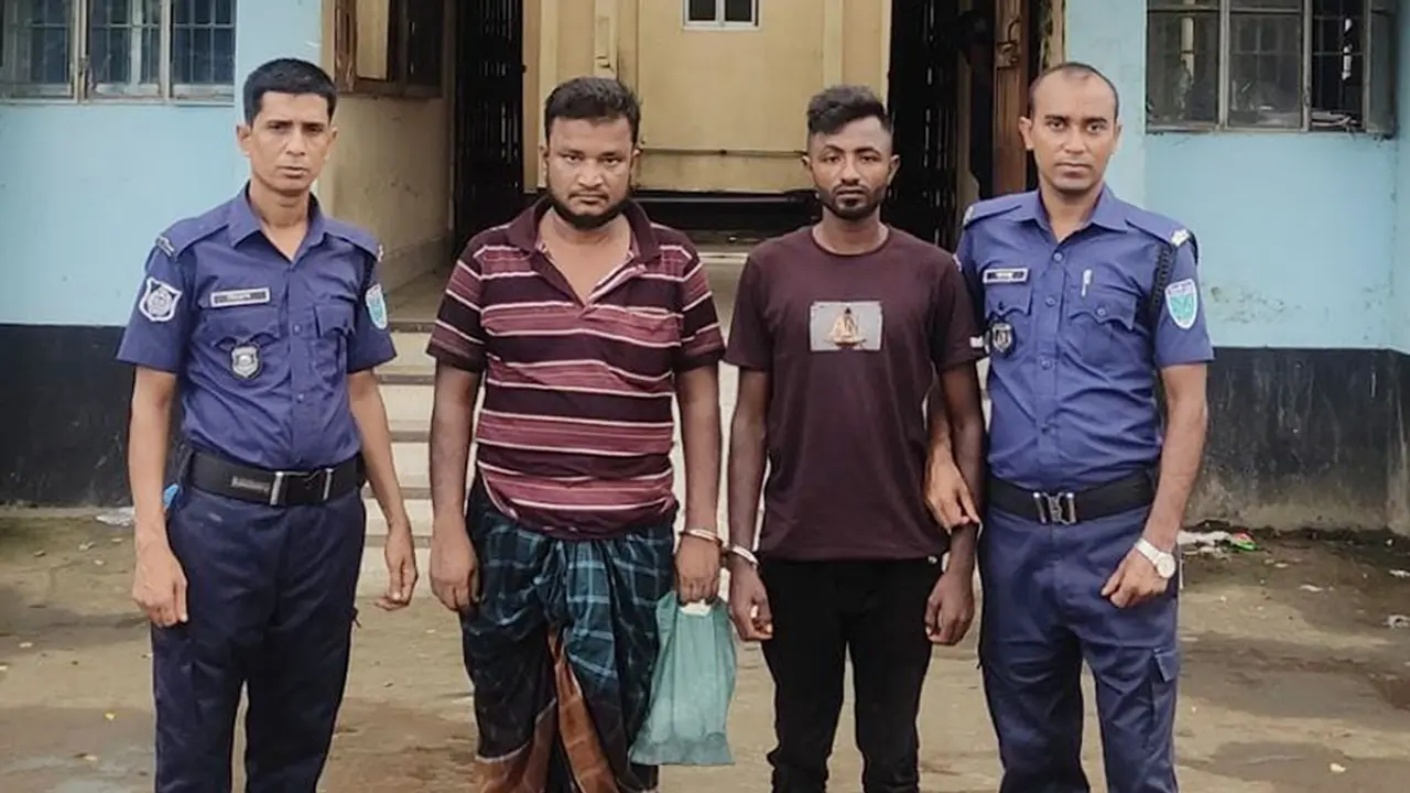 সিলেটে ২৫০ বস্তা ভারতীয় চিনিসহ গ্রেপ্তার ২