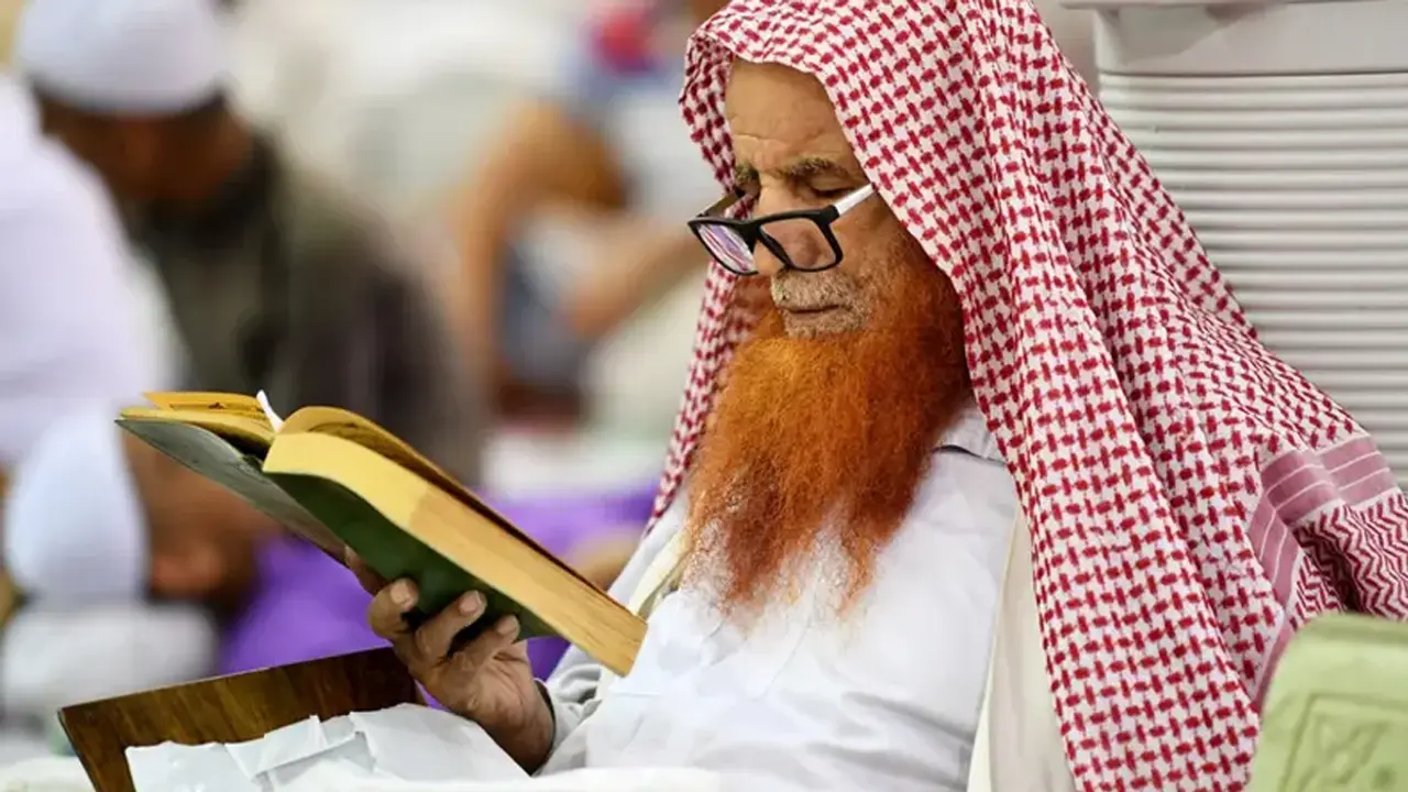 সুরা ইখলাসের শানে নুযুল