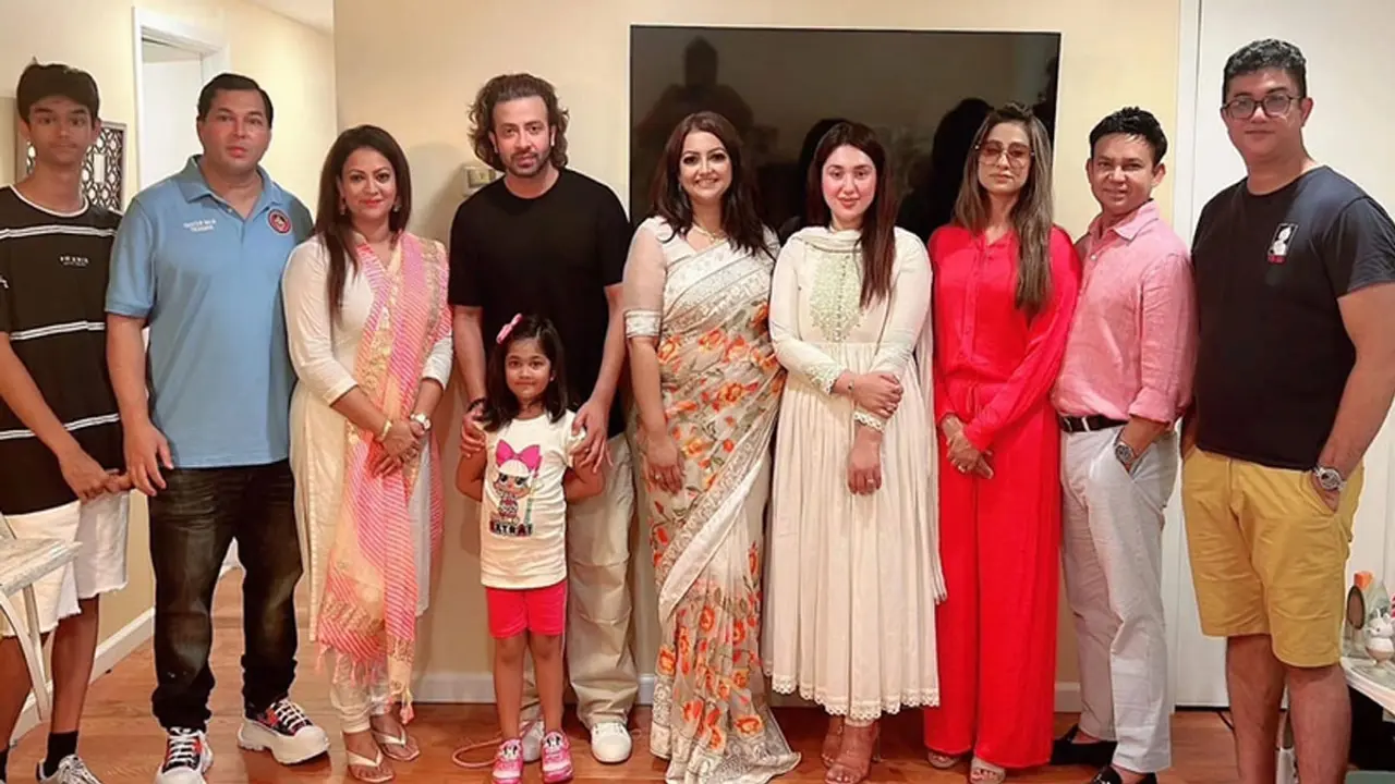 নিউইয়র্কে জন্মদিনের অনুষ্ঠানে একসঙ্গে শাকিব-অপু