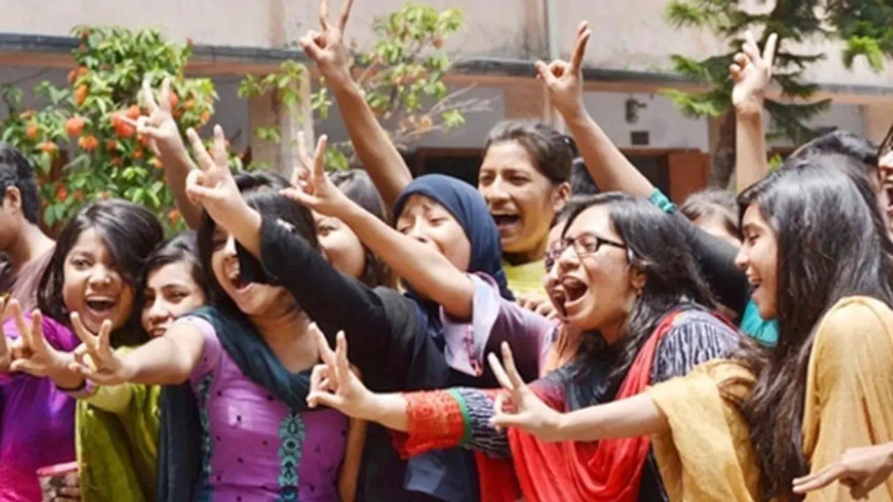 এবার ভালো কলেজে ভর্তিযুদ্ধ