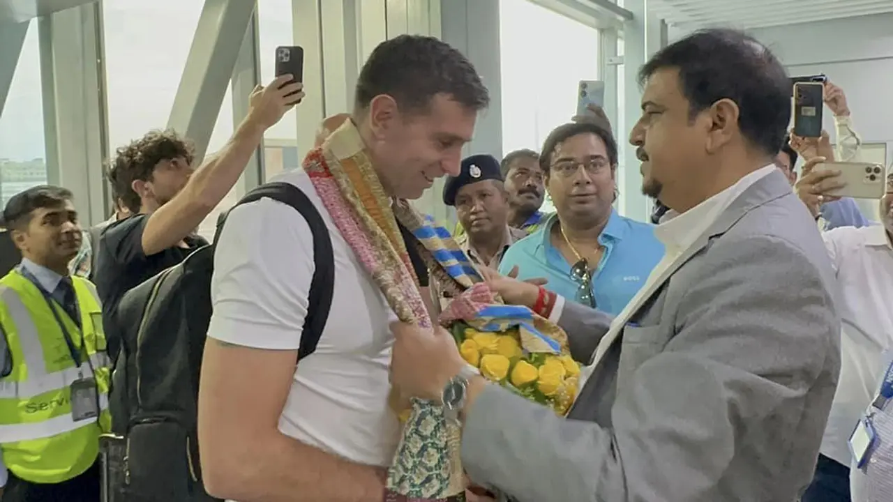 আজ যেসব অনুষ্ঠানে যোগ দেবেন মার্টিনেজ