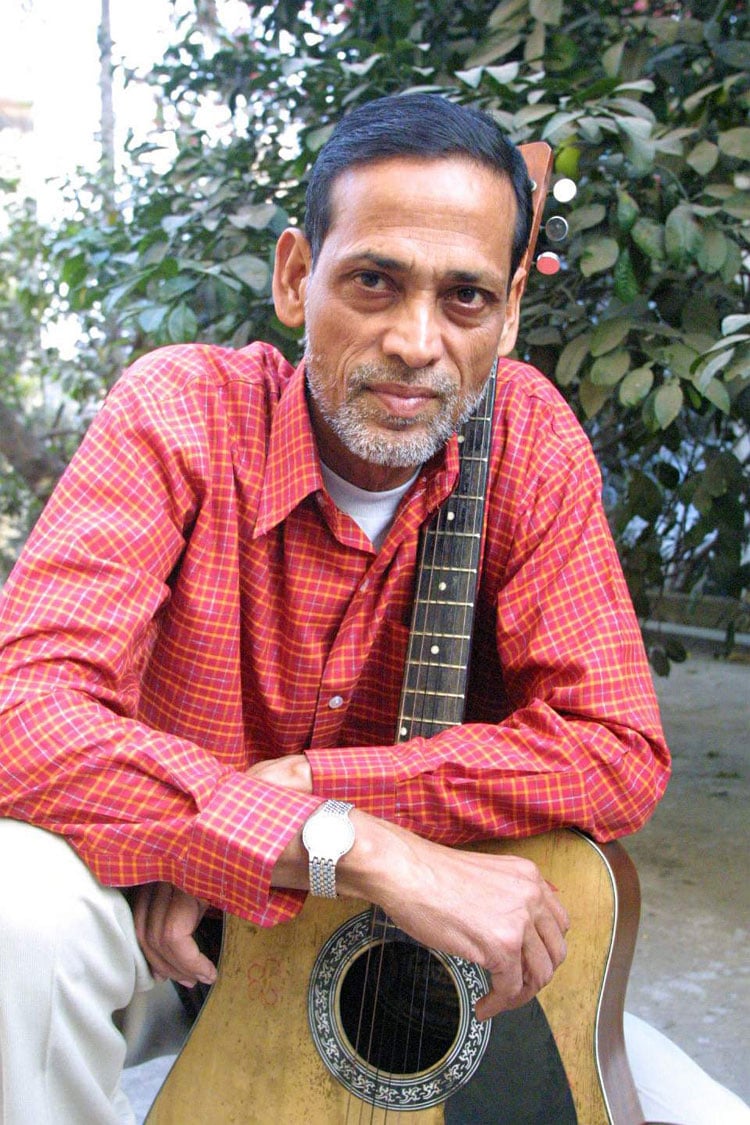 পপগুরু আজম খান