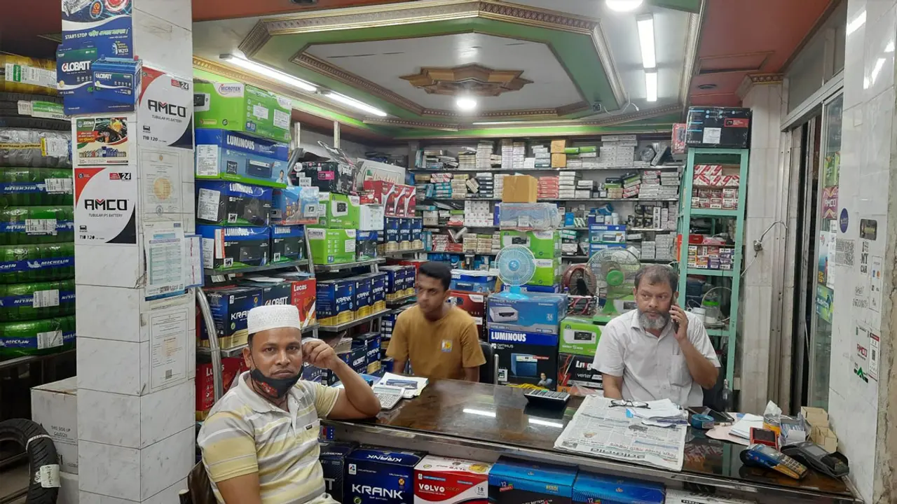 চাহিদার শীর্ষে আইপিএস, সংকট ব্যাটারির