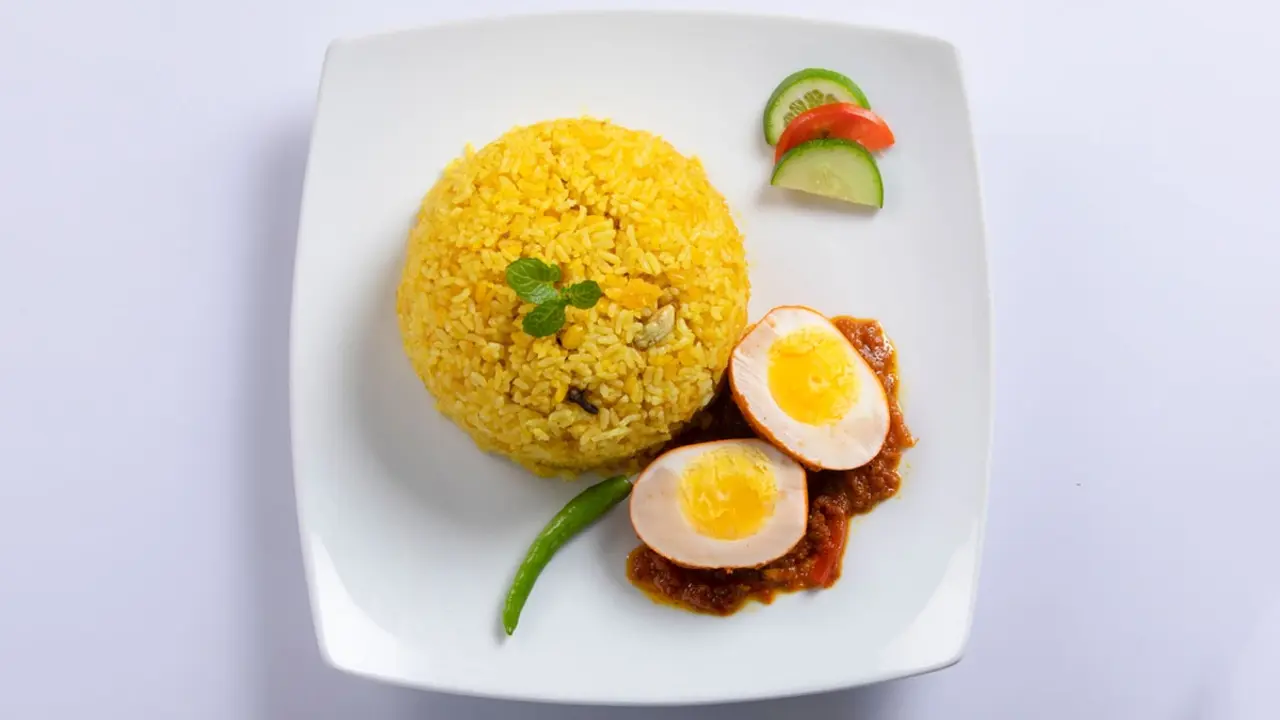 প্রেশার কুকারে খিচুড়ি রান্নার রেসিপি
