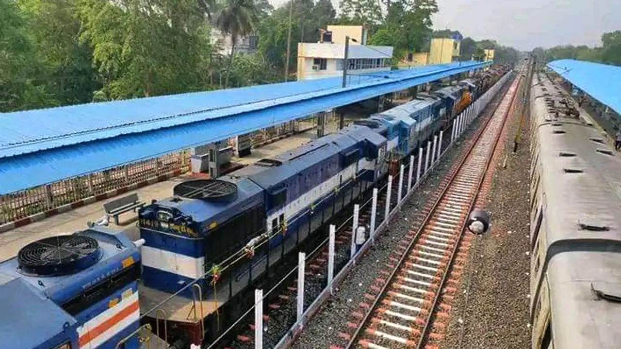 ঈদযাত্রায় যুক্ত হবে ভারতের ৪ লোকোমোটিভ