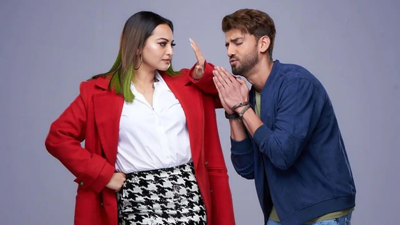 জন্মদিনে সোনাক্ষীকে প্রেম নিবেদন জহিরের