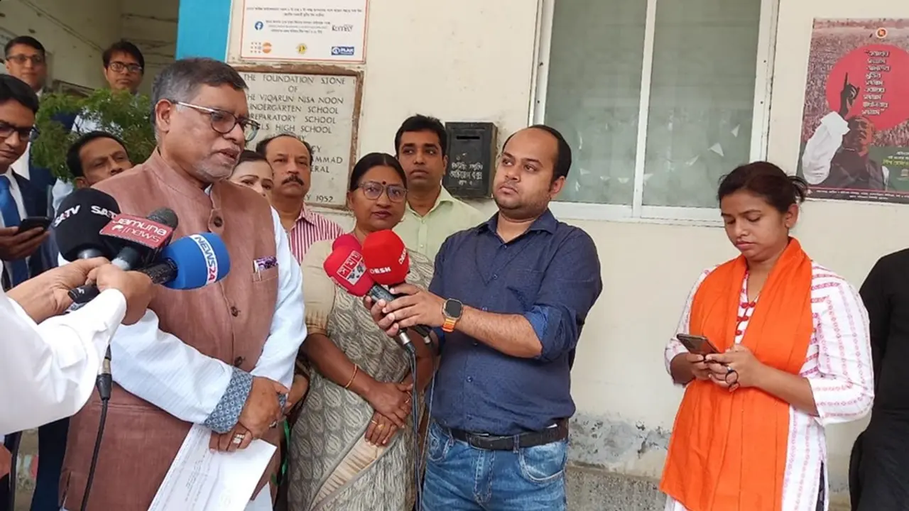 দেশে আরও দ্বিগুণের বেশি নার্স প্রয়োজন : স্বাস্থ্যমন্ত্রী