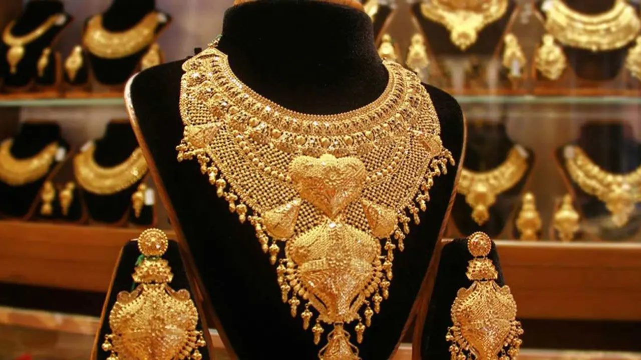 আসল সোনা চেনার ঘরোয়া উপায়