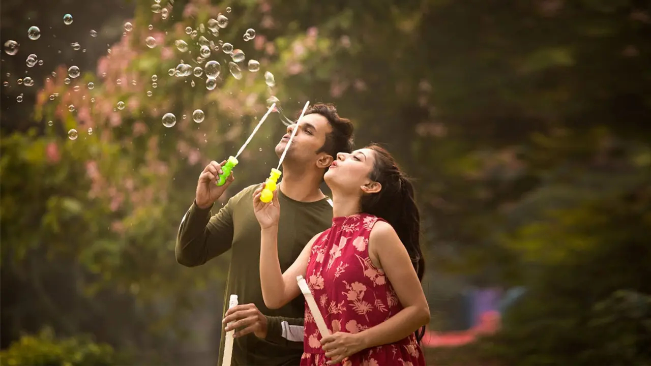 সঙ্গীকে খুশি রাখার ৫ কৌশল