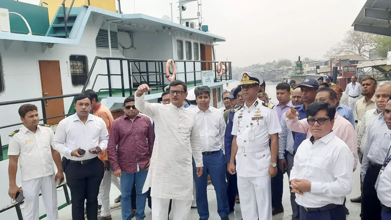 ‘যারা নদীর প্রাণ কেড়ে নিতে চাচ্ছে, তারা দেশের শত্রু’