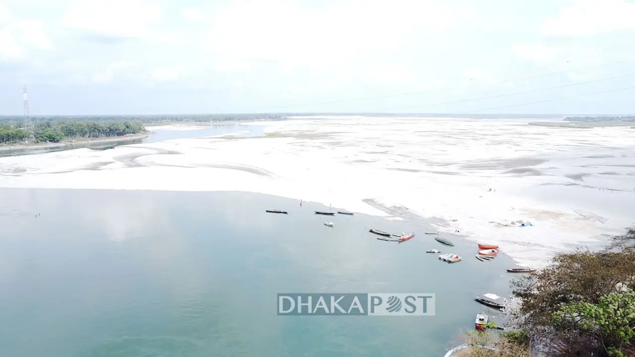 নিরাশার বালুচরে থমকে গেছে জীবন-জীবিকা