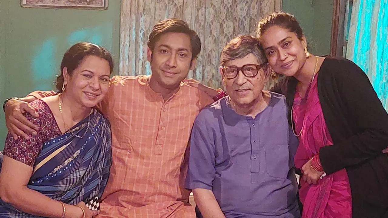 ‘ওলট-পালট’ নিয়ে আসছেন আবুল হায়াত