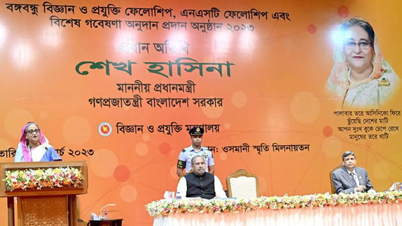 গবেষণাই আমাদের সাফল্য এনে দিতে পারে