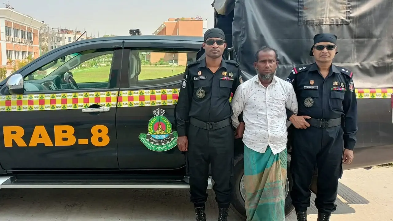 ২১ বছর পালিয়ে থেকেও শেষ রক্ষা হলো না তার