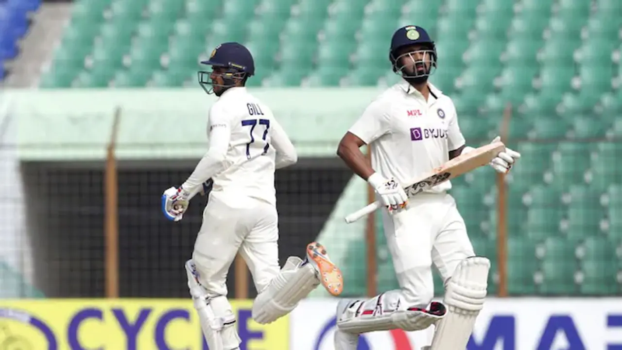 ইন্দোরে বাদ পড়লেন রাহুল, ফিরলেন গিল