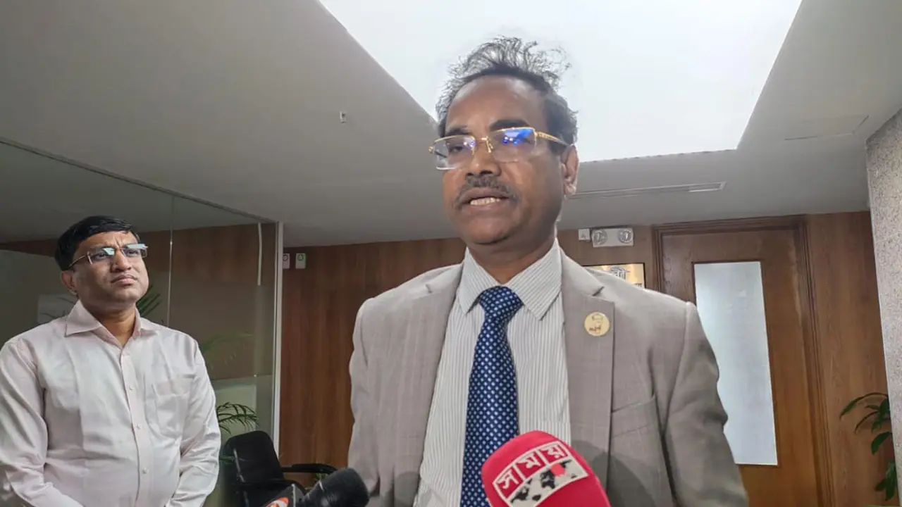 নিবন্ধিতদের মালয়েশিয়া যেতে বাধা দেখছেন না প্রবাসী কল্যাণ সচিব