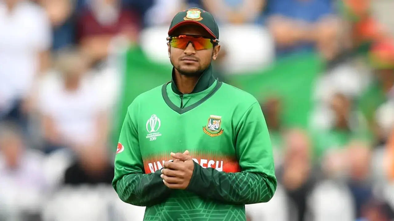 ওয়ানডে বোলিংয়ের শীর্ষ পাঁচে উঠে এলেন সাকিব
