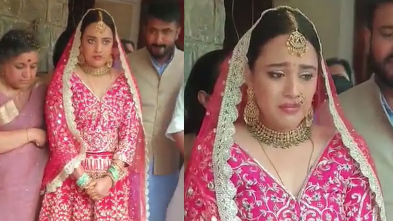 বিদায়বেলায় কেঁদে ভাসালেন স্বরা ভাস্কর