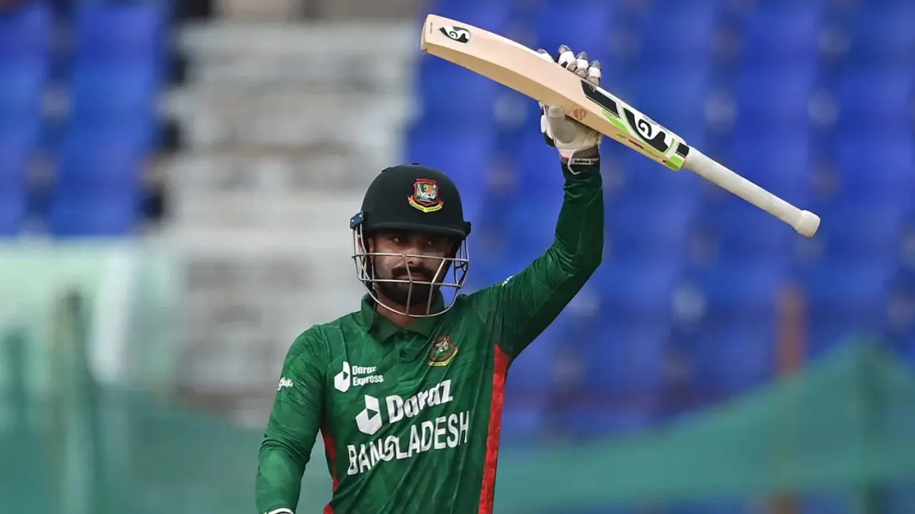 রেকর্ড গড়ে ফিরলেন লিটন