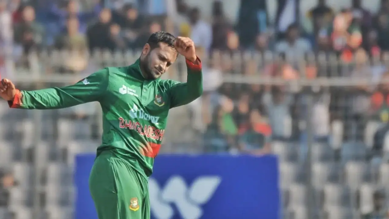 ওয়ানডে ইতিহাসে প্রথম এবং একমাত্র সাকিব