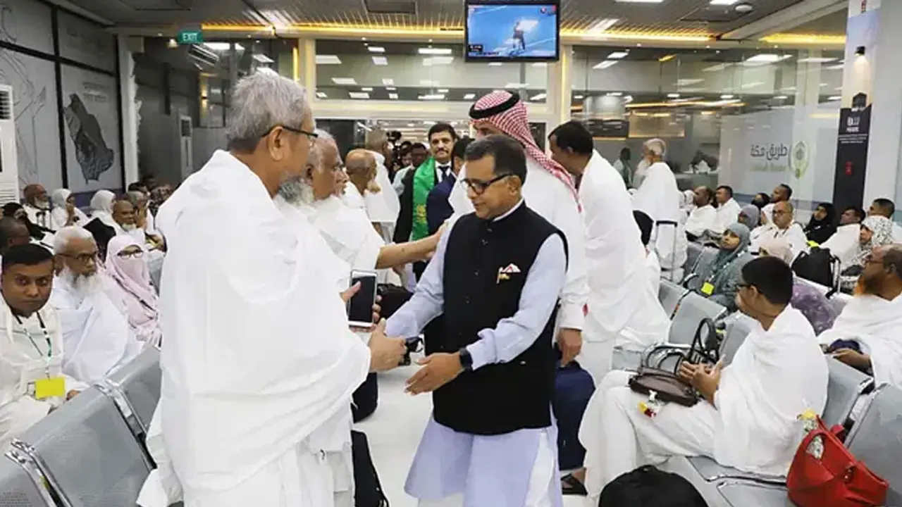 উদ্বোধনী দিনে ১৯৪৩ জনকে সৌদি নিয়েছে বিমান