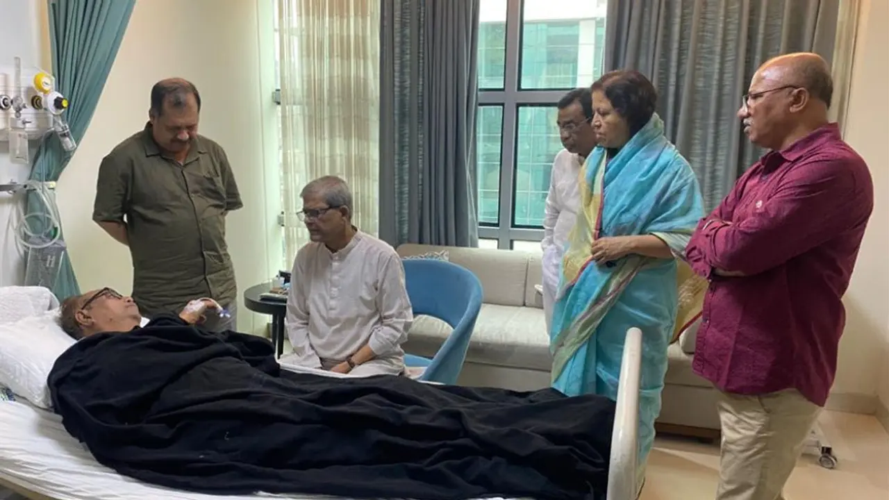 চিকিৎসাধীন আ স ম রবকে দেখতে গেলেন মির্জা ফখরুল