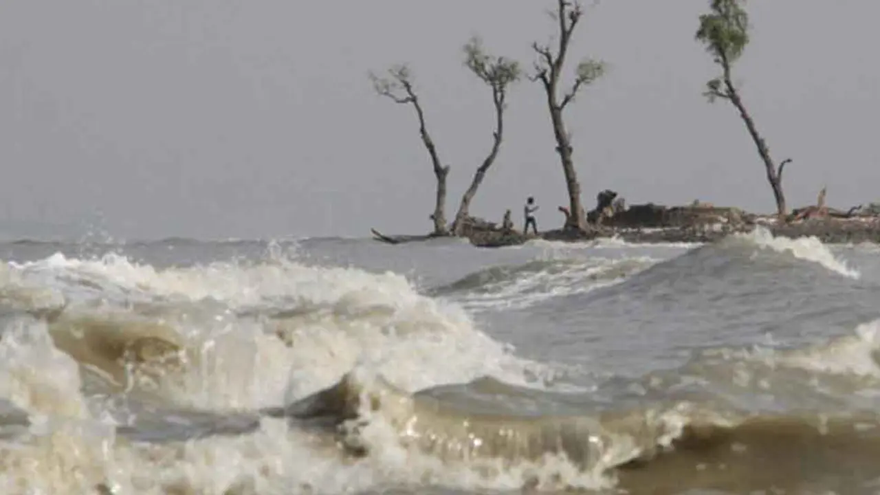বঙ্গোপসাগরে সৃষ্ট লঘুচাপটি সুস্পষ্ট লঘুচাপে পরিণত